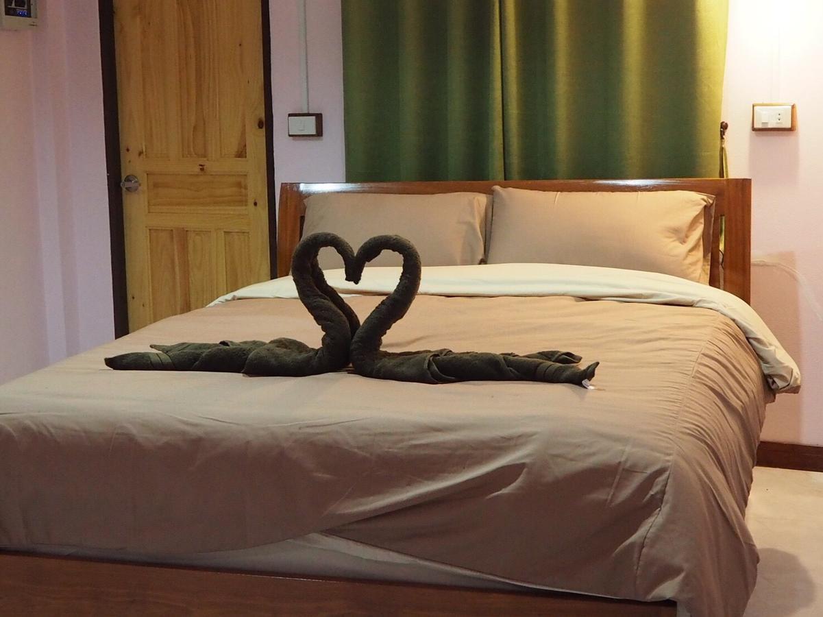 Smile Resort Ban Phai Cham Sin Eksteriør billede