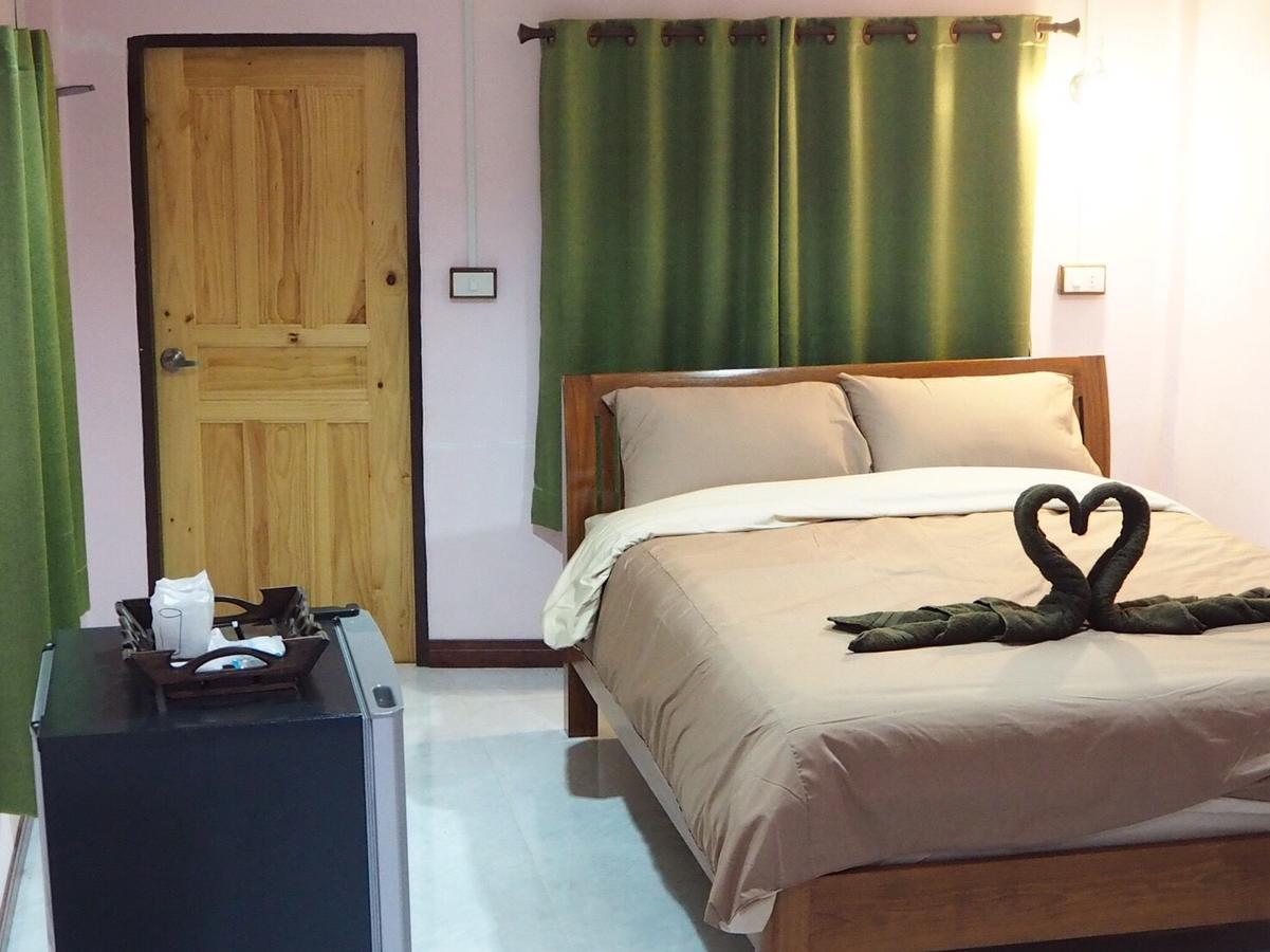 Smile Resort Ban Phai Cham Sin Eksteriør billede